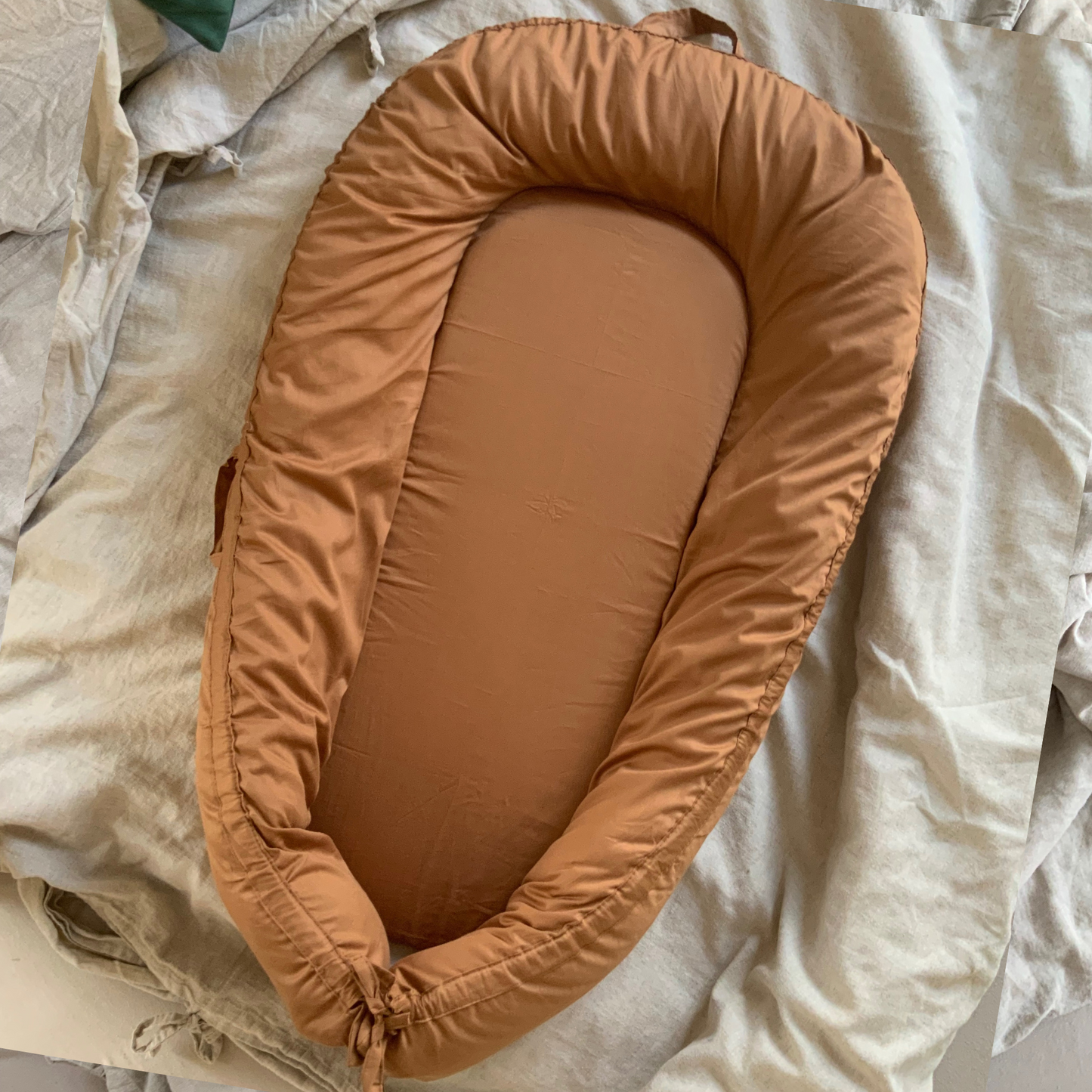 Veres Baby Kokon Nest – Weiches Babynestchen aus Baumwolle, Waschbar – 5 Farben