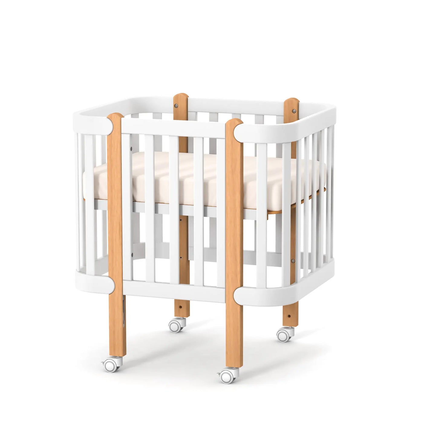Mini-Krippe Veres Monaco in Weiß und Natur (80x60 cm) – stilvolle und platzsparende Mini-Krippe für das Kinderzimmer.