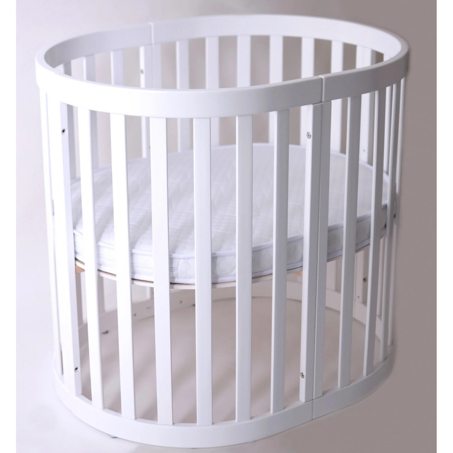 Babybett-Matratze Veres Rom in einem Kinderbett – ergonomische und atmungsaktive Matratze für maximalen Komfort des Babys