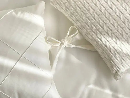 Babybettwäsche-Set 6 für ovale Babybetten 140×70 cm – TraumLand Milchweiß